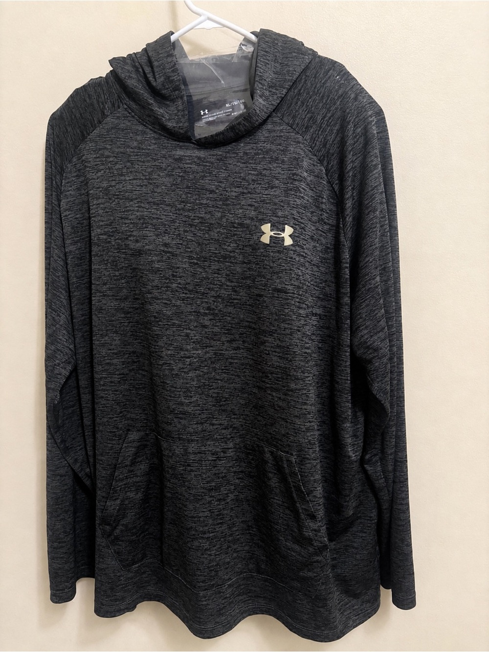 Under Armour hoodie pullover XL